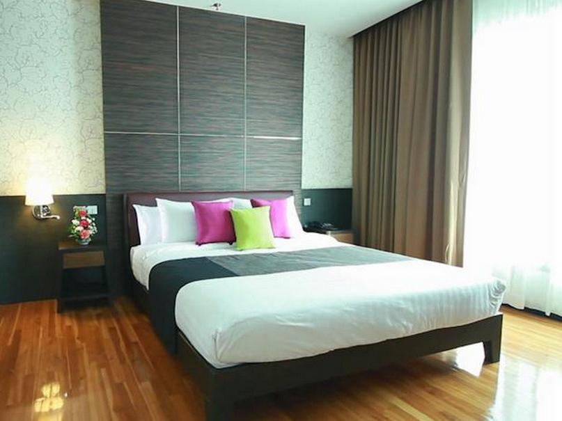 Lumen Srinakarin Hotel 5*